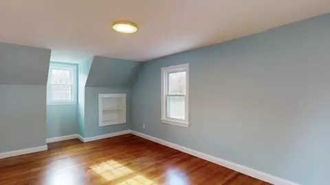 1329 Pleasant St, Worcester, MA 01602 photo 27
