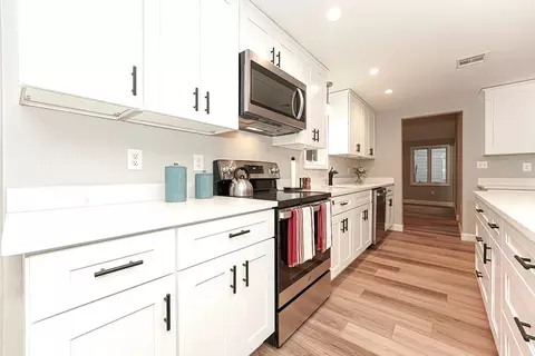 7 Philip Rd, Framingham, MA 01701 photo 8