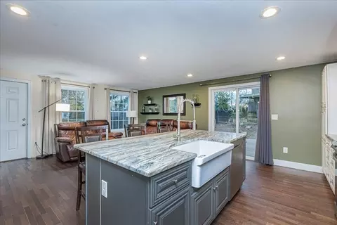 176 Locust St, Danvers, MA 01923 photo 8