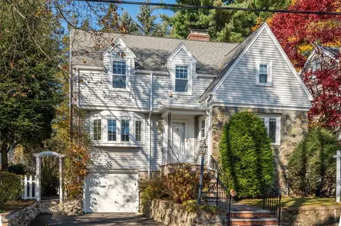 28 Chester St, Arlington, MA 02476