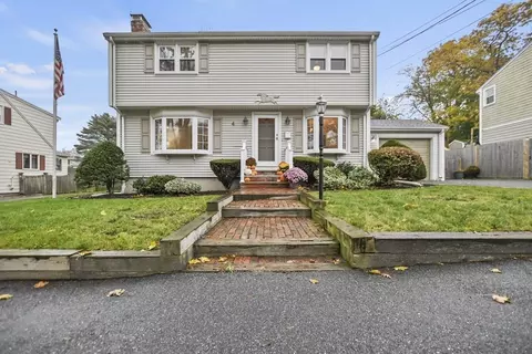 4 Brentwood Dr, Peabody, MA 01960