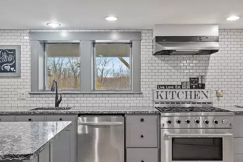 692 Main St, Ashby, MA 01431 photo 10