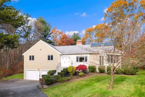 29 Midland Rd, Lynnfield, MA 01940