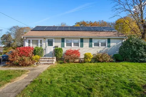 17 Marconi Dr, Randolph, MA 02368