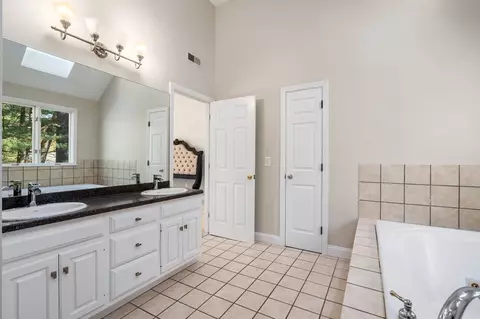 1091 High St, Dedham, MA 02026 photo 26
