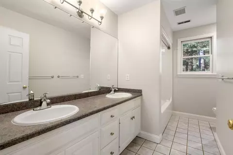 1091 High St, Dedham, MA 02026 photo 28