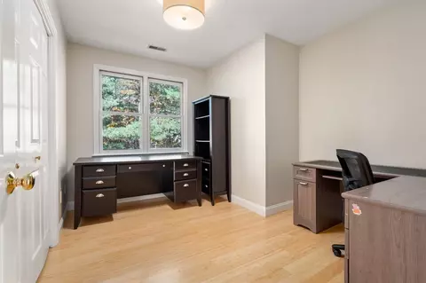 1091 High St, Dedham, MA 02026 photo 21