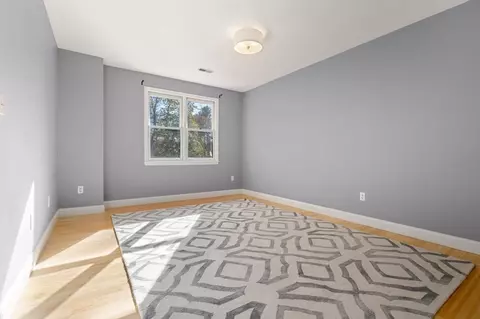 1091 High St, Dedham, MA 02026 photo 17
