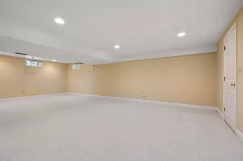 1091 High St, Dedham, MA 02026 photo 30