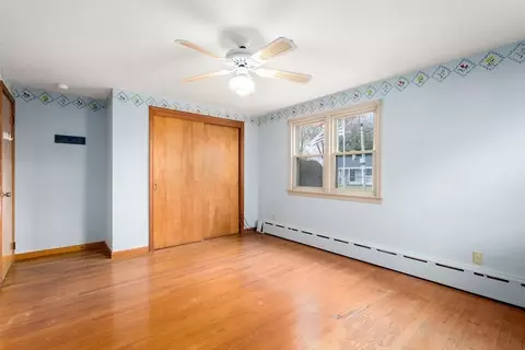 23 Frontenac St, Chicopee, MA 01020 photo 10