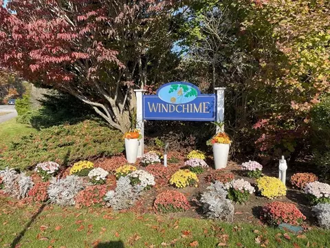 8 Green Ivy Ln #8, Mashpee, MA 02649
