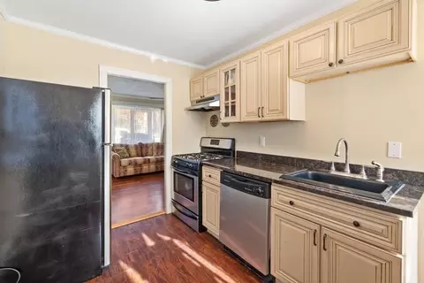 1497 President Ave, Fall River, MA 02720 photo 7