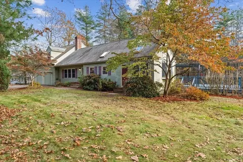 13 Highland Rd, Boxford, MA 01921
