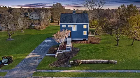 20 Skye Line Dr, Sutton, MA 01590 photo 4