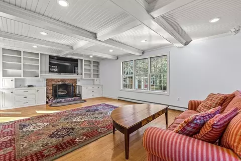 140 Forest St, Middleton, MA 01949 photo 4