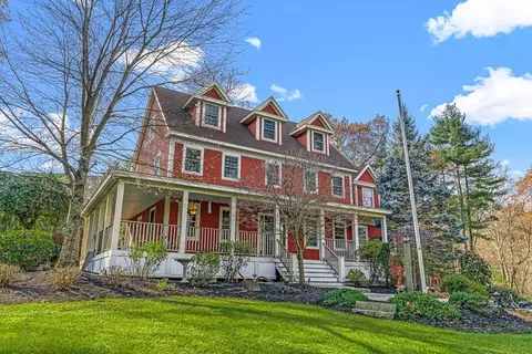 140 Forest St, Middleton, MA 01949 photo 2