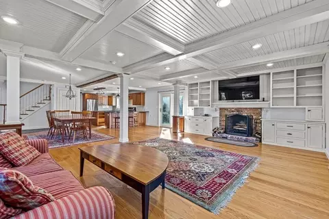 140 Forest St, Middleton, MA 01949 photo 3