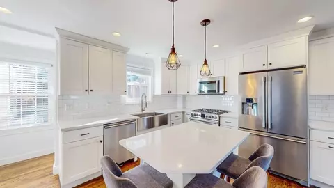 8 Samoset Rd, Dedham, MA 02026