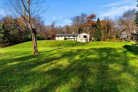 271 Barker St, North Andover, MA 01845