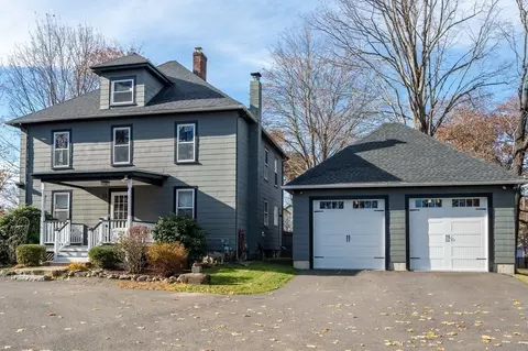 11 Spring Ln, Maynard, MA 01754