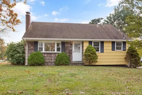 205 Pine St, Brockton, MA 02302