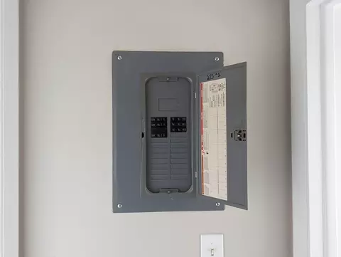 215 Glasgow St #1, Fall River, MA 02721 photo 13