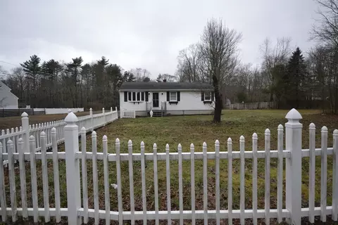 55 Anthony St, Berkley, MA 02779