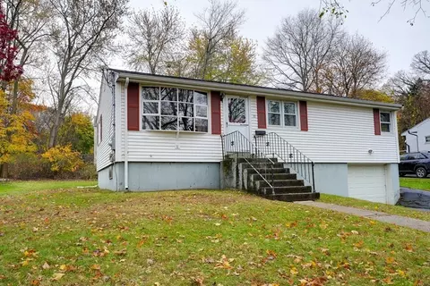 20 Roath St, Worcester, MA 01604