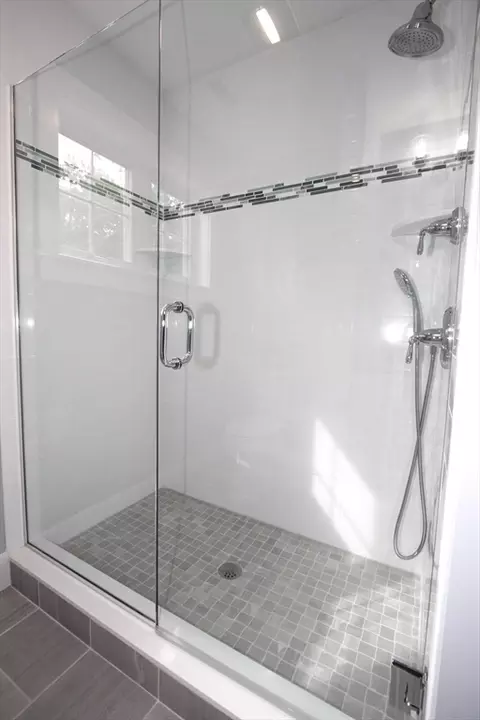 348 Salisbury St, Worcester, MA 01609 photo 6