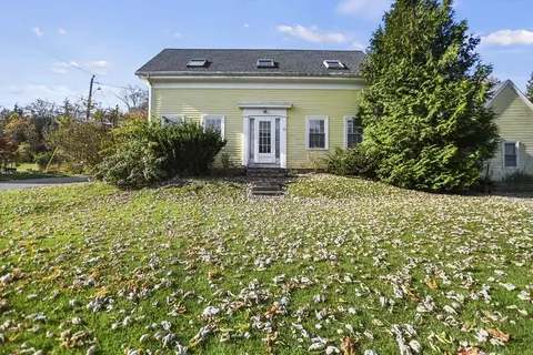 36 Addison St, Essex, MA 01929