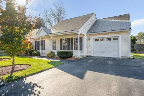 10 Lexington Ct #10, Hudson, NH 03051