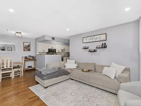 106 Thirteenth St #107, Boston, MA 02129