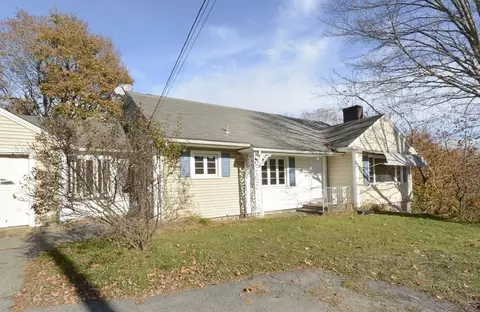 418 NE Main St, Douglas, MA 01516