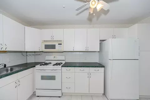 147 Sylvan St #1B, Danvers, MA 01923 photo 11