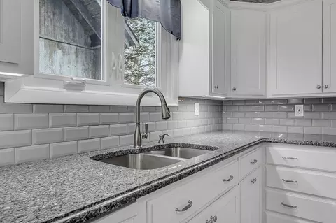 23 Fessenden St, Templeton, MA 01468 photo 7