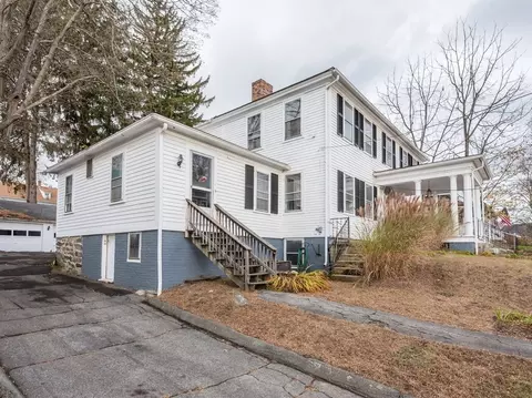 17 Pleasant St, Ware, MA 01082 photo 2