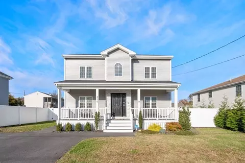 336 Grattan St, Fall River, MA 02721