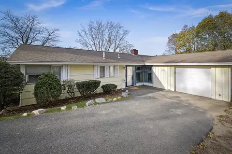 3 Celia Rd, Peabody, MA 01960