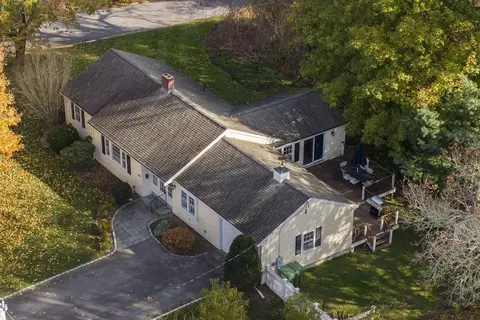 48 Pine Ln, Barnstable, MA 02655 photo 3