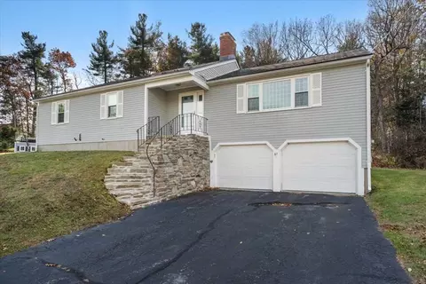 87 Winthrop Ln, Holden, MA 01520