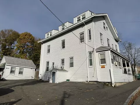3 Taunton Ave, Rockland, MA 02370