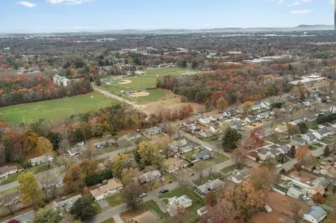 80 Embassy Rd, Springfield, MA 01119 photo 37
