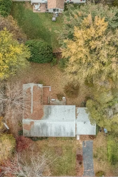 80 Embassy Rd, Springfield, MA 01119 photo 5