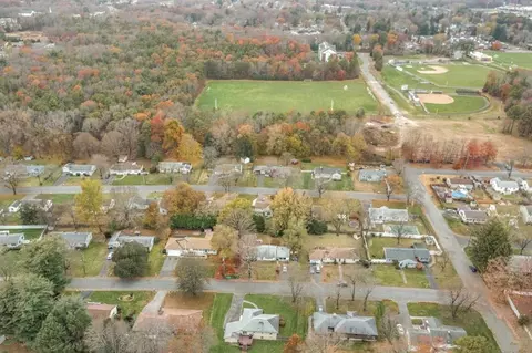 80 Embassy Rd, Springfield, MA 01119 photo 36