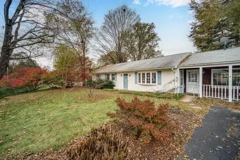 80 Embassy Rd, Springfield, MA 01119 photo 33