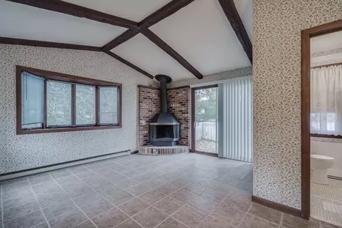 80 Embassy Rd, Springfield, MA 01119 photo 17