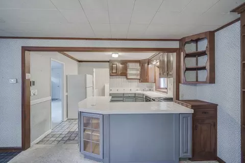 80 Embassy Rd, Springfield, MA 01119 photo 13