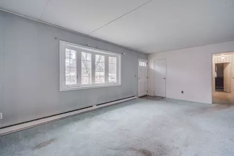 80 Embassy Rd, Springfield, MA 01119 photo 16