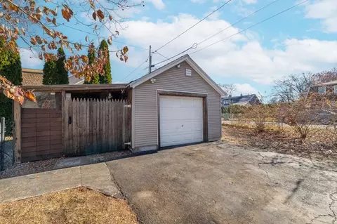 1 Hamburg St, Chicopee, MA 01020 photo 37