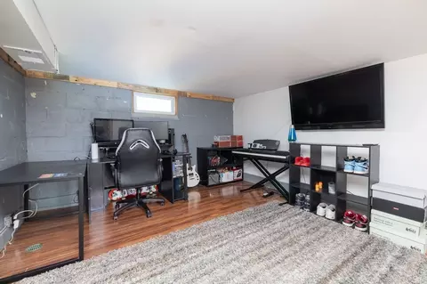 1 Hamburg St, Chicopee, MA 01020 photo 33